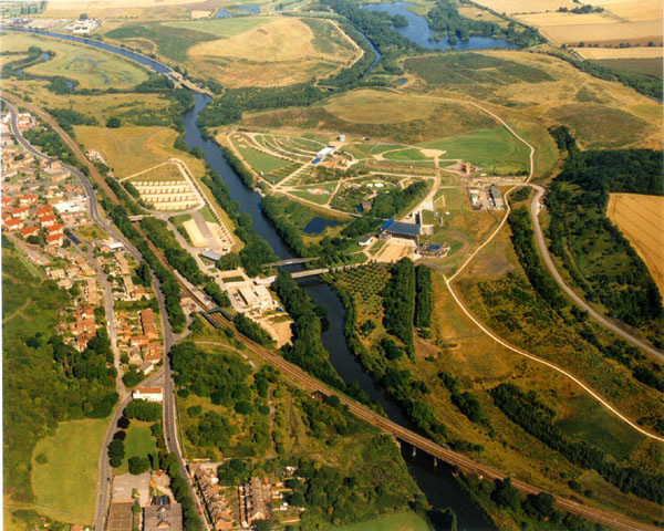 Earth-Centre construction